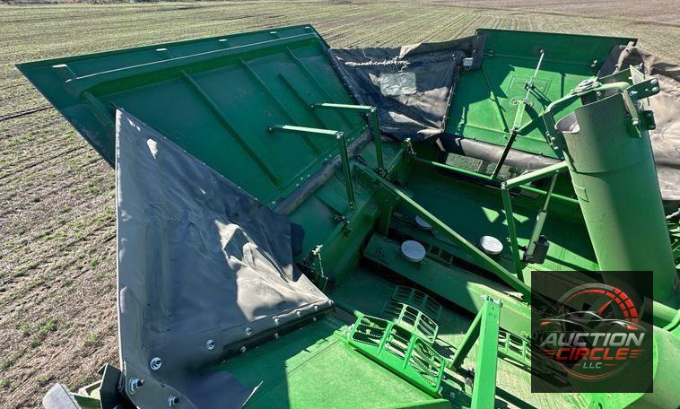 2022 John Deere X9 1100 Signature Edition RWA combine