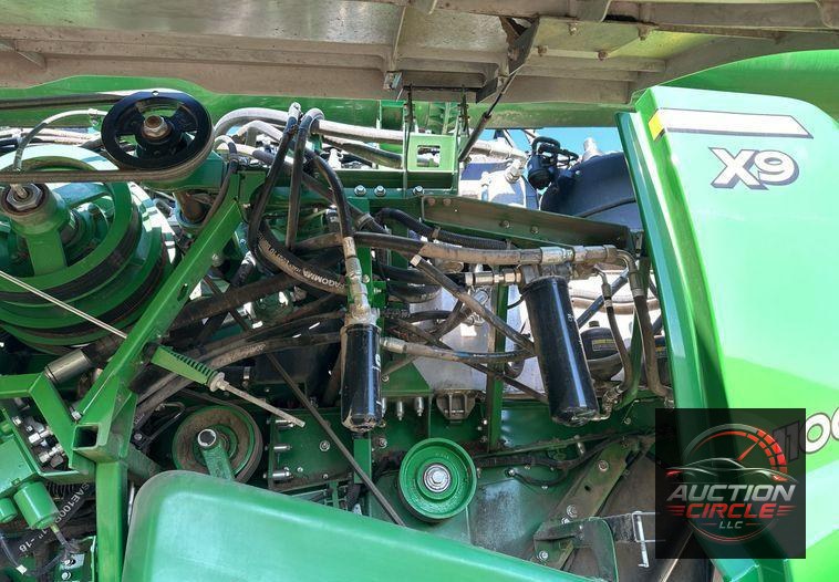 2022 John Deere X9 1100 Signature Edition RWA combine