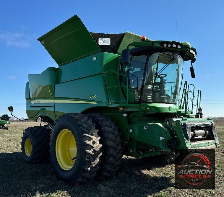 2018 John Deere S790 combine