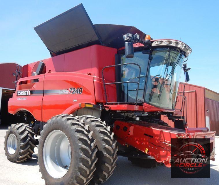 2016 Case IH 7240 AFS combine