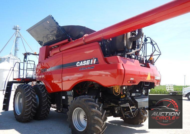 2016 Case IH 7240 AFS combine