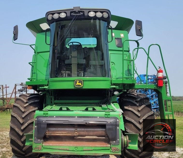 2008 John Deere 9770 STS  RWA combine