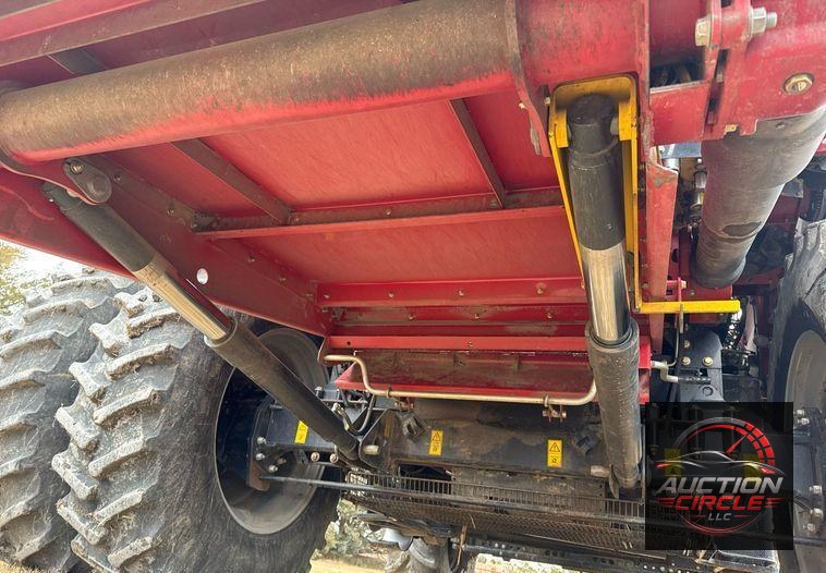 2017 Case IH Axial-Flow 7240  combine