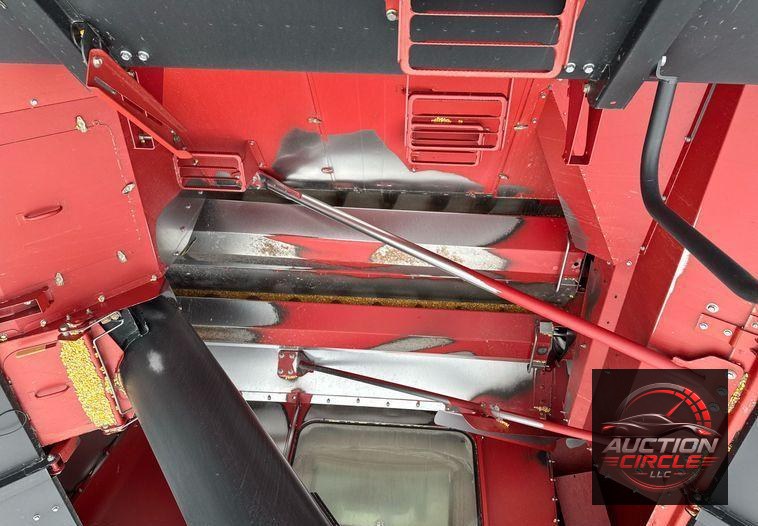 2017 Case IH Axial-Flow 7240  combine