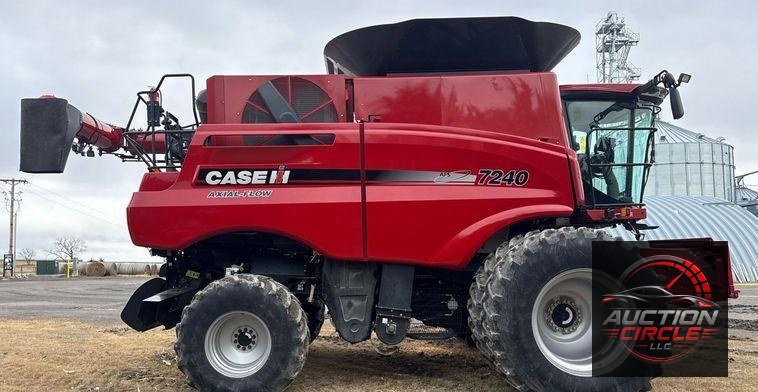 2017 Case IH Axial-Flow 7240  combine