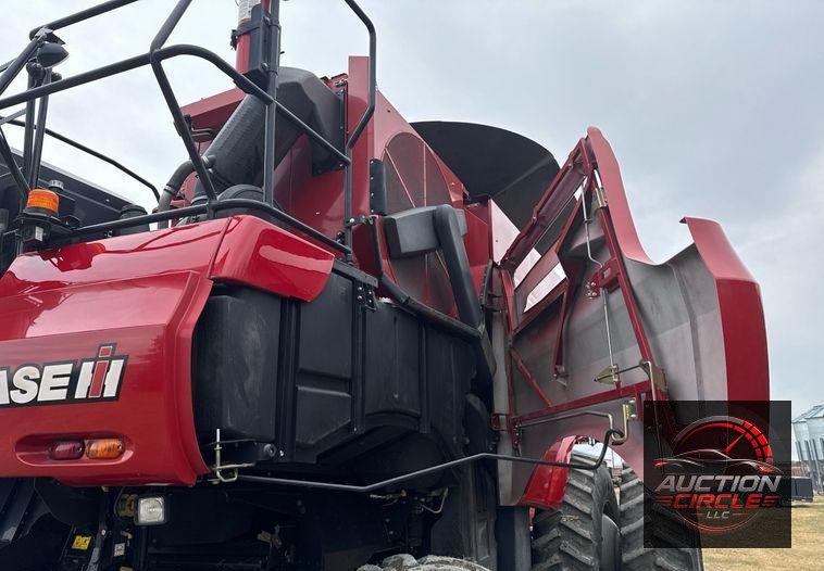 2017 Case IH Axial-Flow 7240  combine