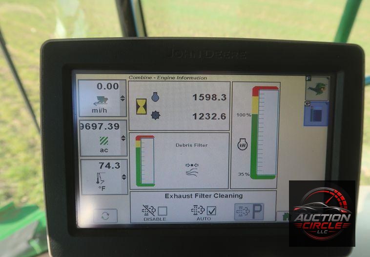 2016 John Deere S670 STS  combine