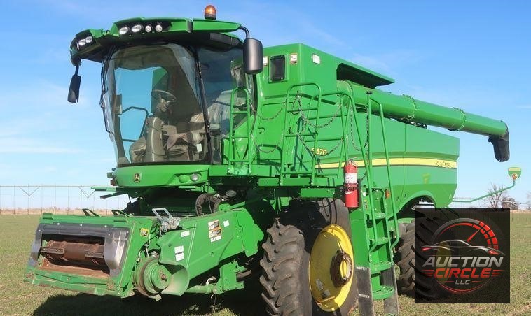 2016 John Deere S670 STS  combine