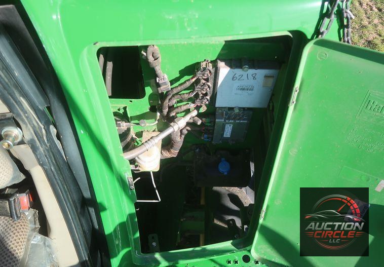2016 John Deere S670 STS  combine