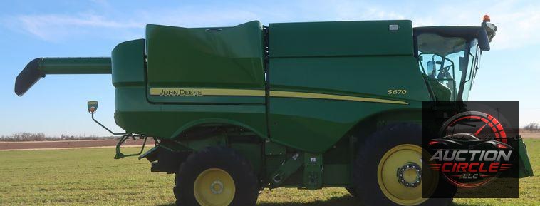 2016 John Deere S670 STS  combine