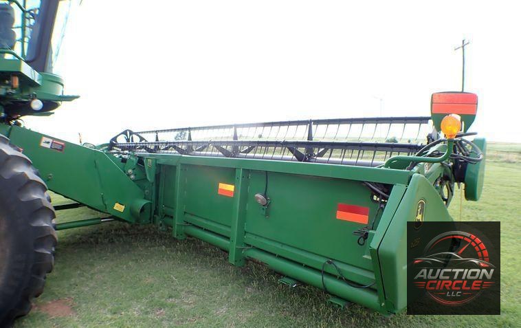 2004 John Deere 9560  combine