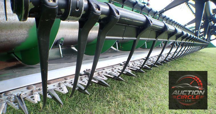 2004 John Deere 9560  combine