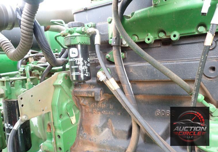 2004 John Deere 9560  combine