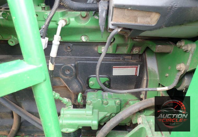 2004 John Deere 9560  combine