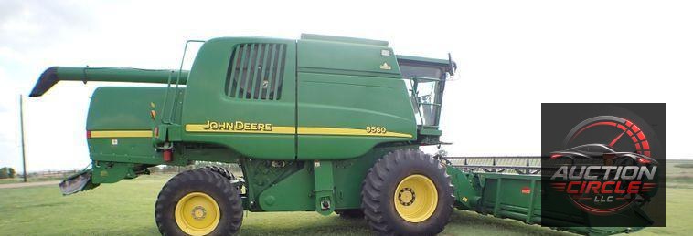 2004 John Deere 9560  combine