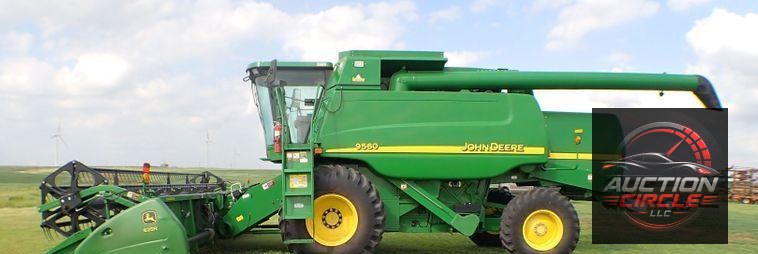 2004 John Deere 9560  combine