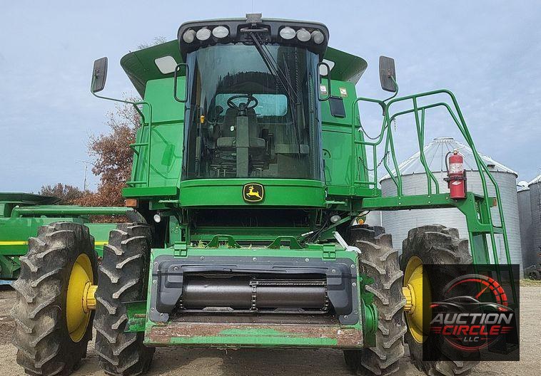 2008 John Deere 9770 STS  RWA combine