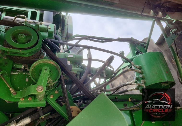 2008 John Deere 9770 STS  RWA combine