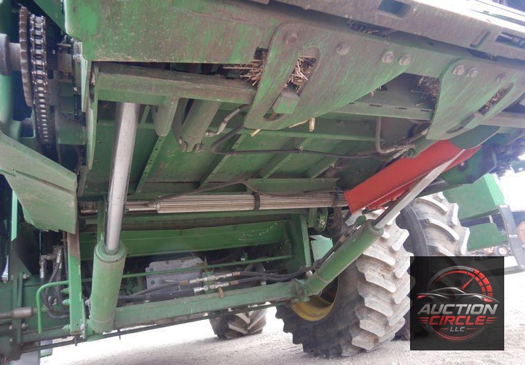 2017 John Deere S680S RWA combine