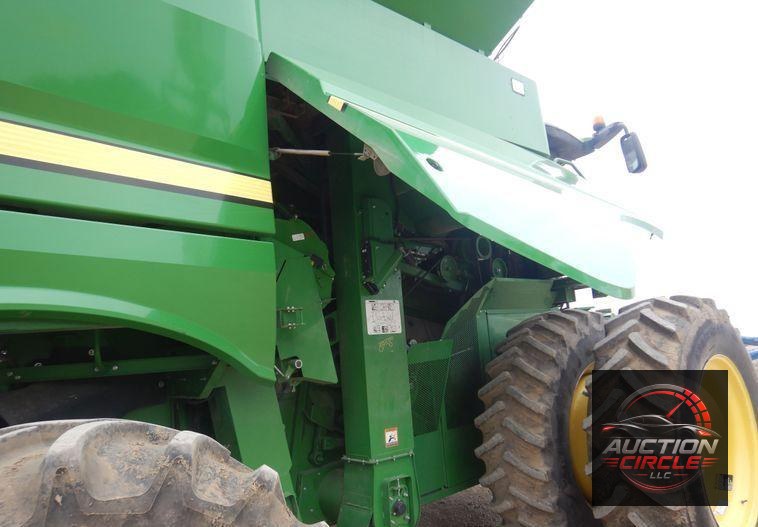 2017 John Deere S680S RWA combine
