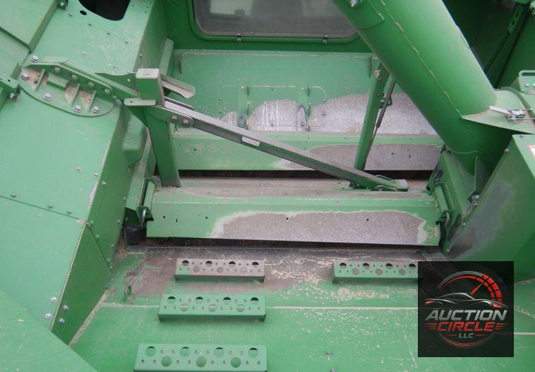 2017 John Deere S680S RWA combine
