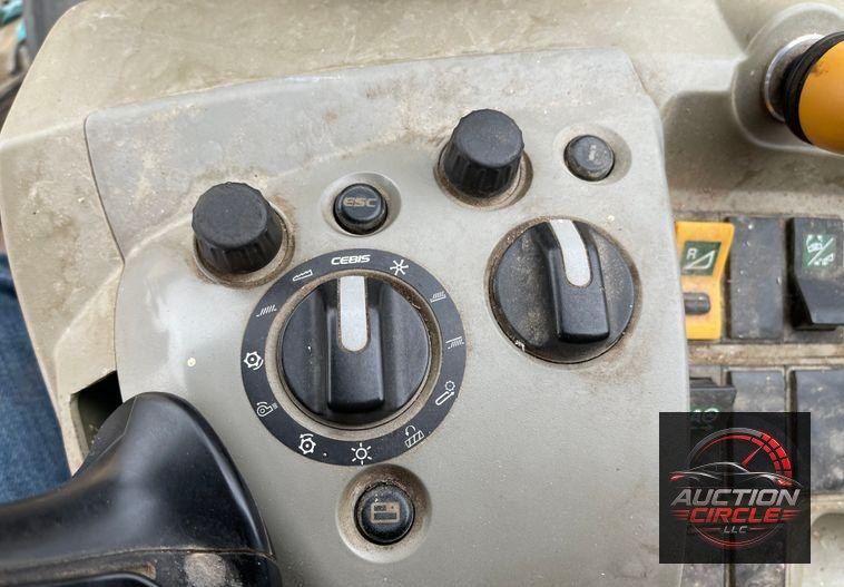 2012 Claas Lexion 750TT  RWA combine