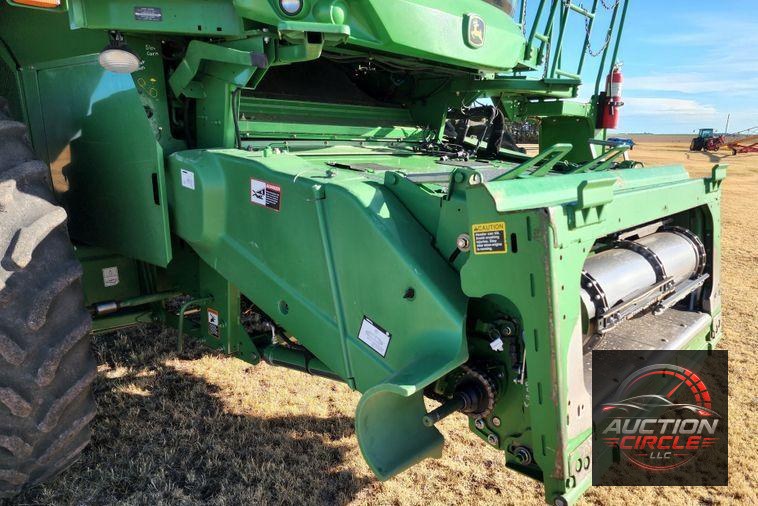 2012 John Deere S670