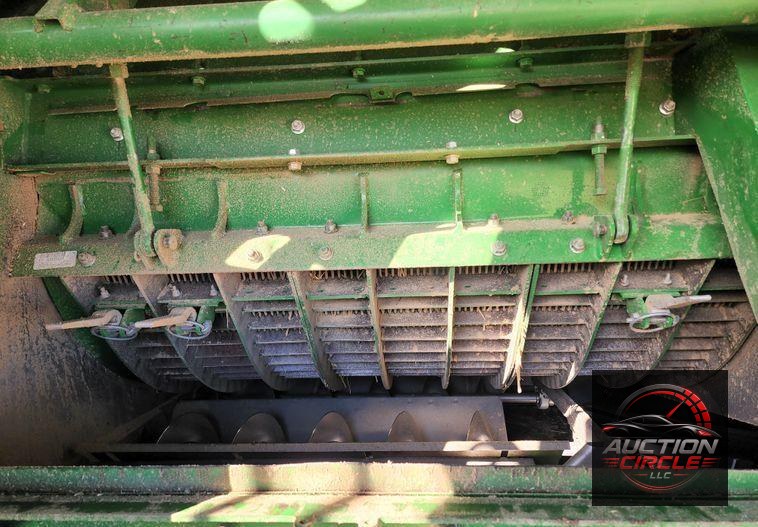 2012 John Deere S670