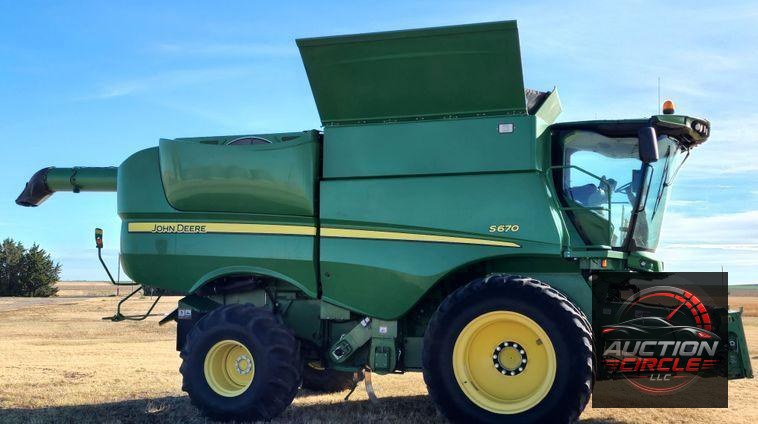 2012 John Deere S670