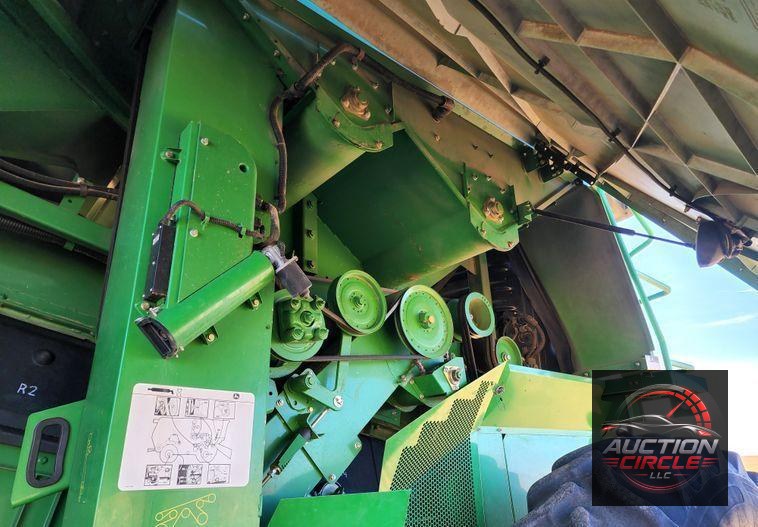 2012 John Deere S670