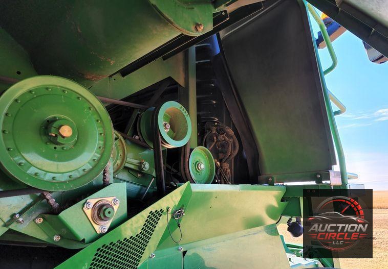 2012 John Deere S670