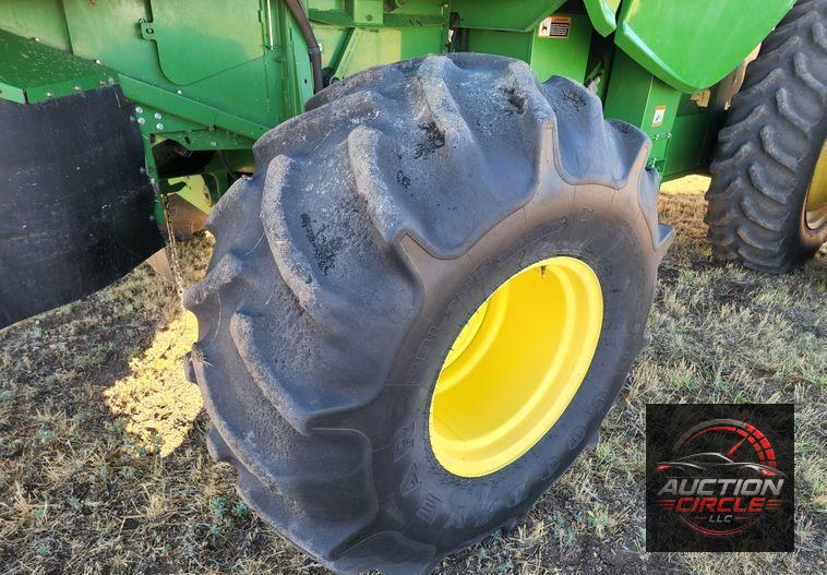 2012 John Deere S670