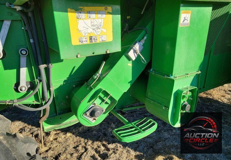 2009 John Deere 9770 STS  combine