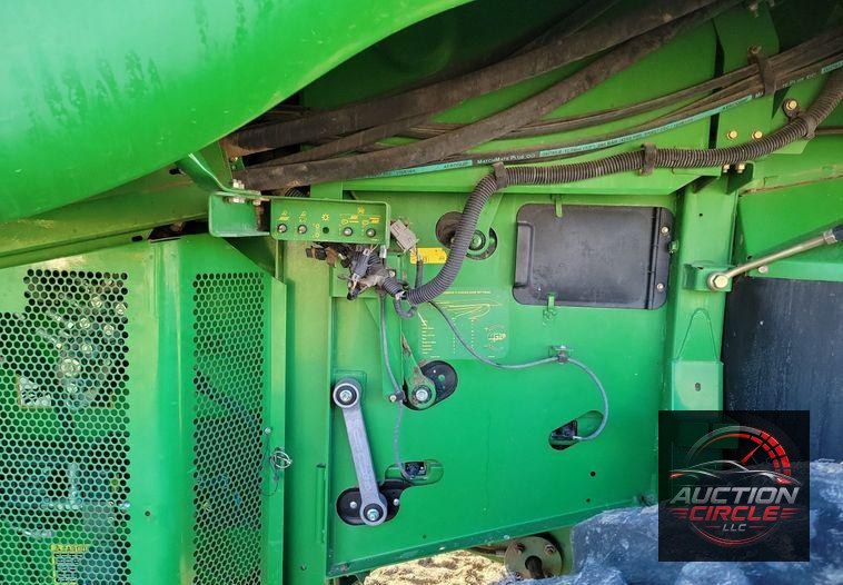 2009 John Deere 9770 STS  combine