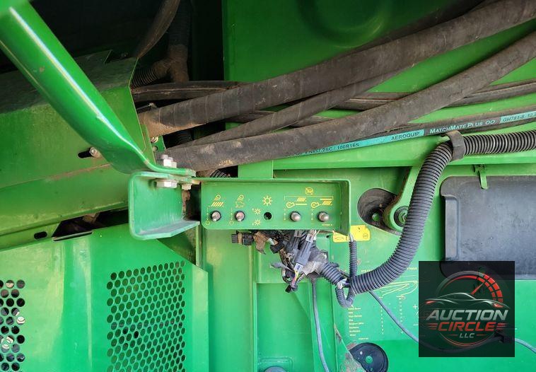 2009 John Deere 9770 STS  combine