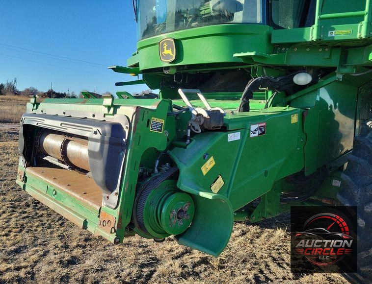 2009 John Deere 9770 STS  combine
