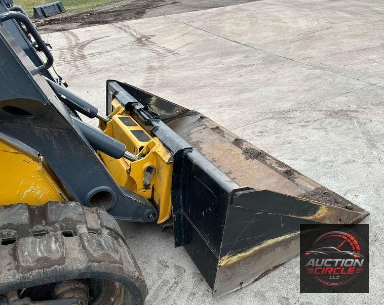 2021 John Deere 325G tracked skid steer loader