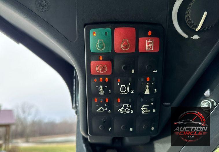 2021 John Deere 325G tracked skid steer loader