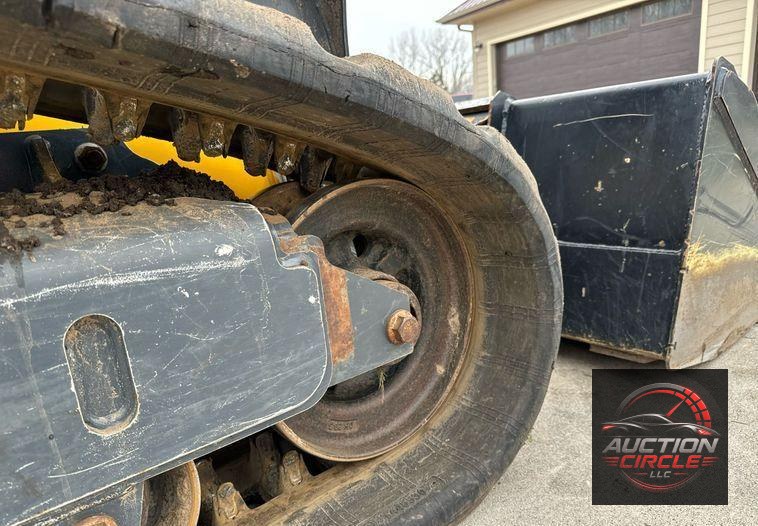 2021 John Deere 325G tracked skid steer loader