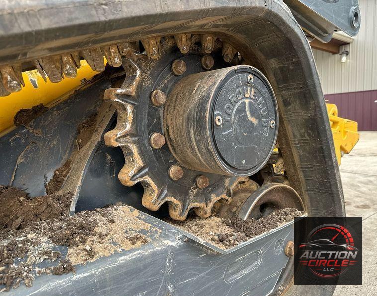2021 John Deere 325G tracked skid steer loader