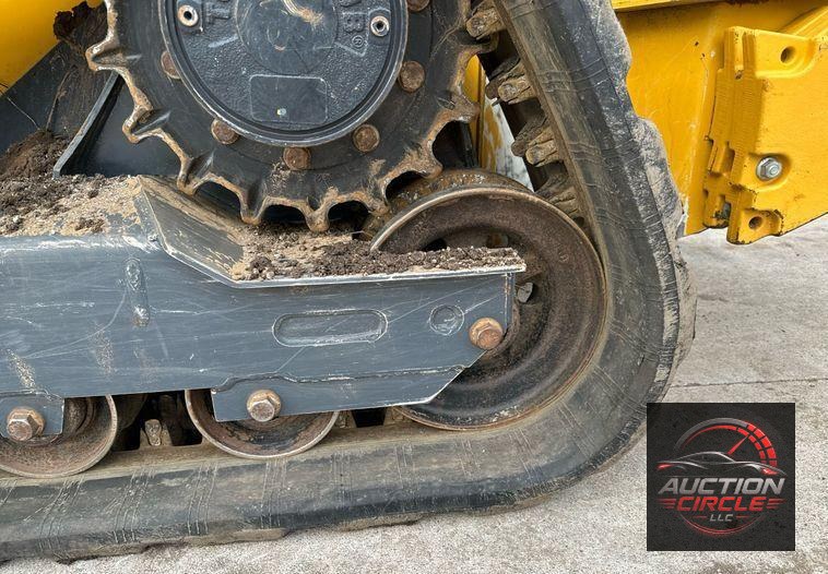 2021 John Deere 325G tracked skid steer loader