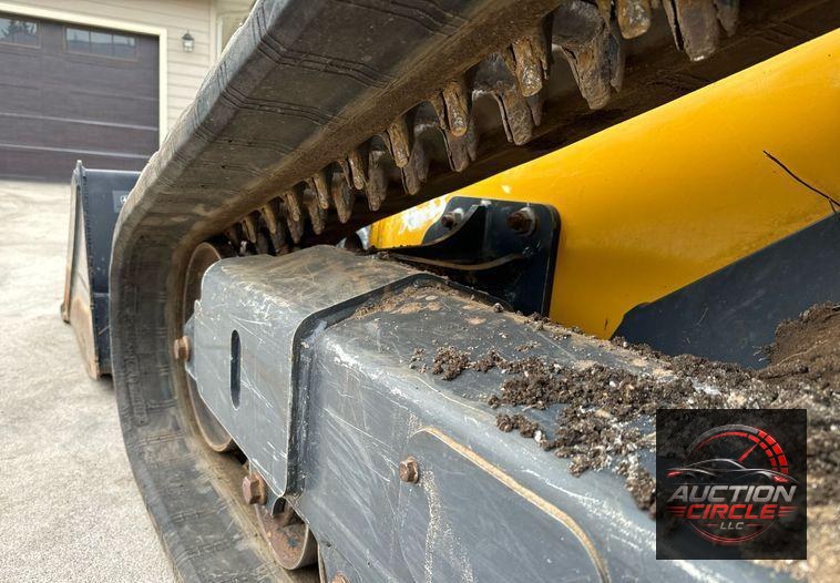 2021 John Deere 325G tracked skid steer loader