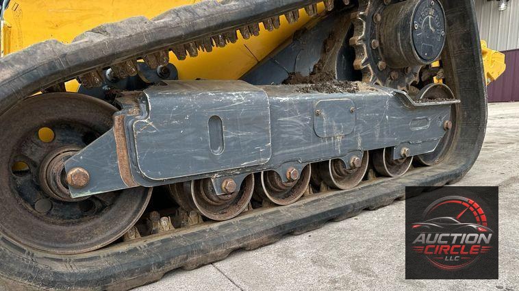 2021 John Deere 325G tracked skid steer loader