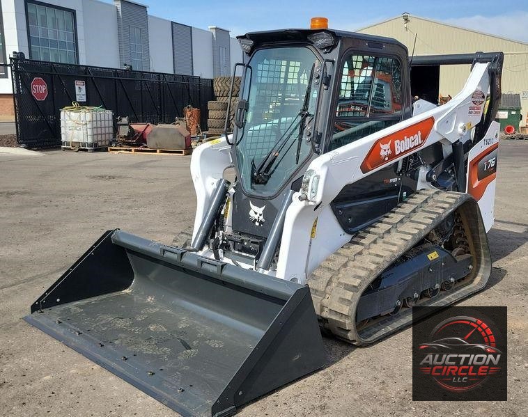 2021 Bobcat T76 skid steer loader