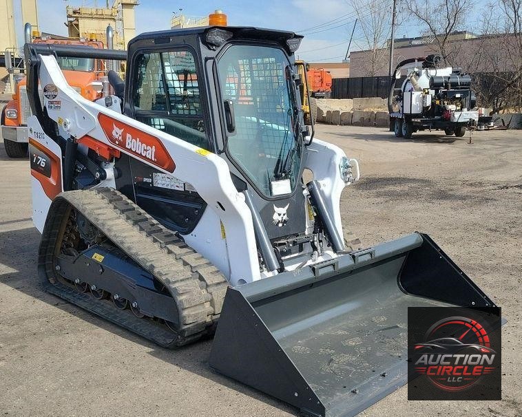 2021 Bobcat T76 skid steer loader
