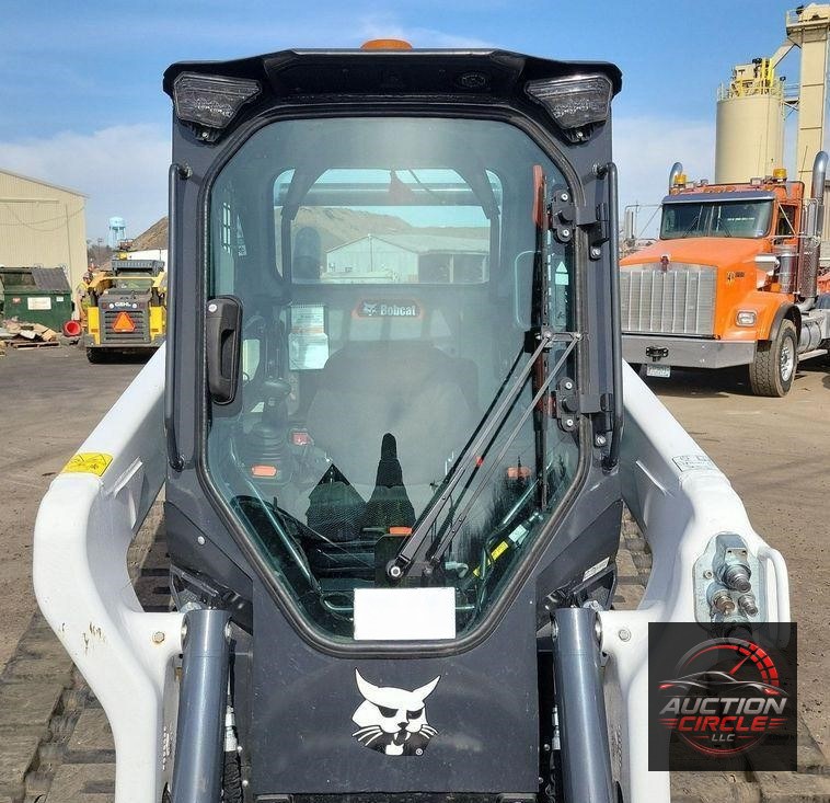 2021 Bobcat T76 skid steer loader