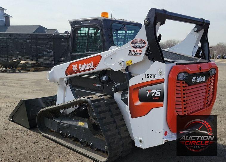 2021 Bobcat T76 skid steer loader
