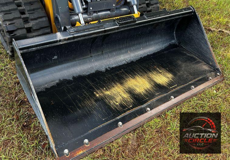 2022 John Deere 325G  tracked skid steer loader