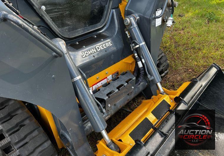 2022 John Deere 325G  tracked skid steer loader