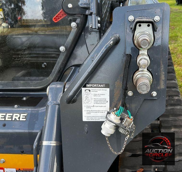 2022 John Deere 325G  tracked skid steer loader